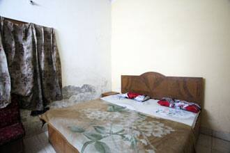Hotel Chinar Plaza, New Delhi 2